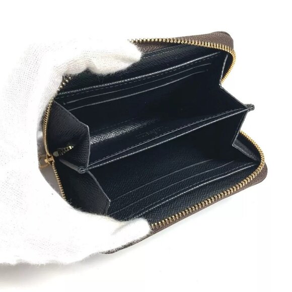 LOUIS VUITTON Monogram Giant zip-around coin purse Wallet - Picture 4 of 16